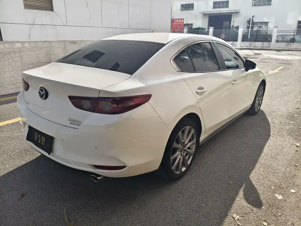 MAZDA 3 ANGKESAILA