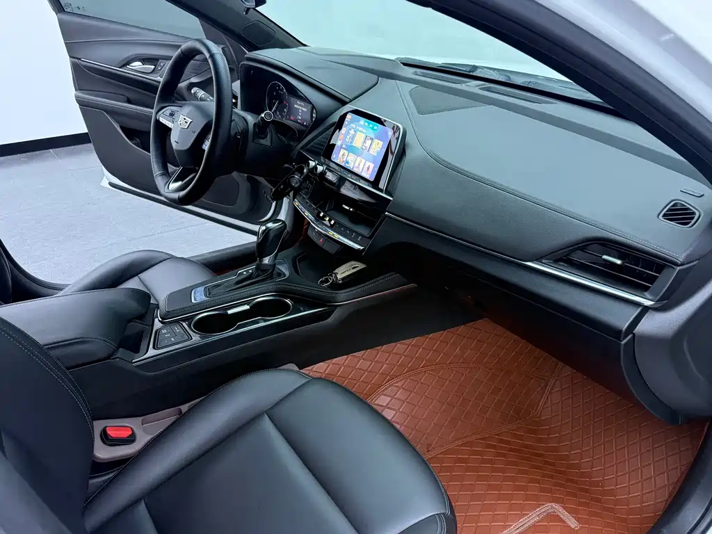 Cadillac CT4 — миниатюра 14