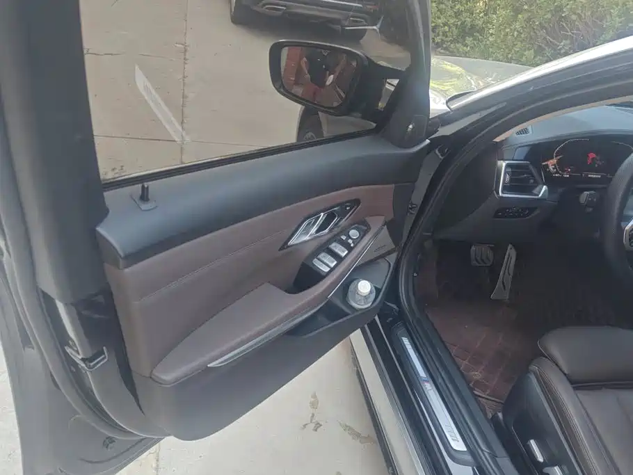 BMW 3 Series — миниатюра 7