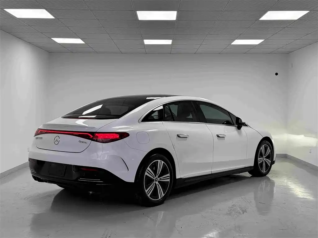 Mercedes-Benz EQE — миниатюра 21