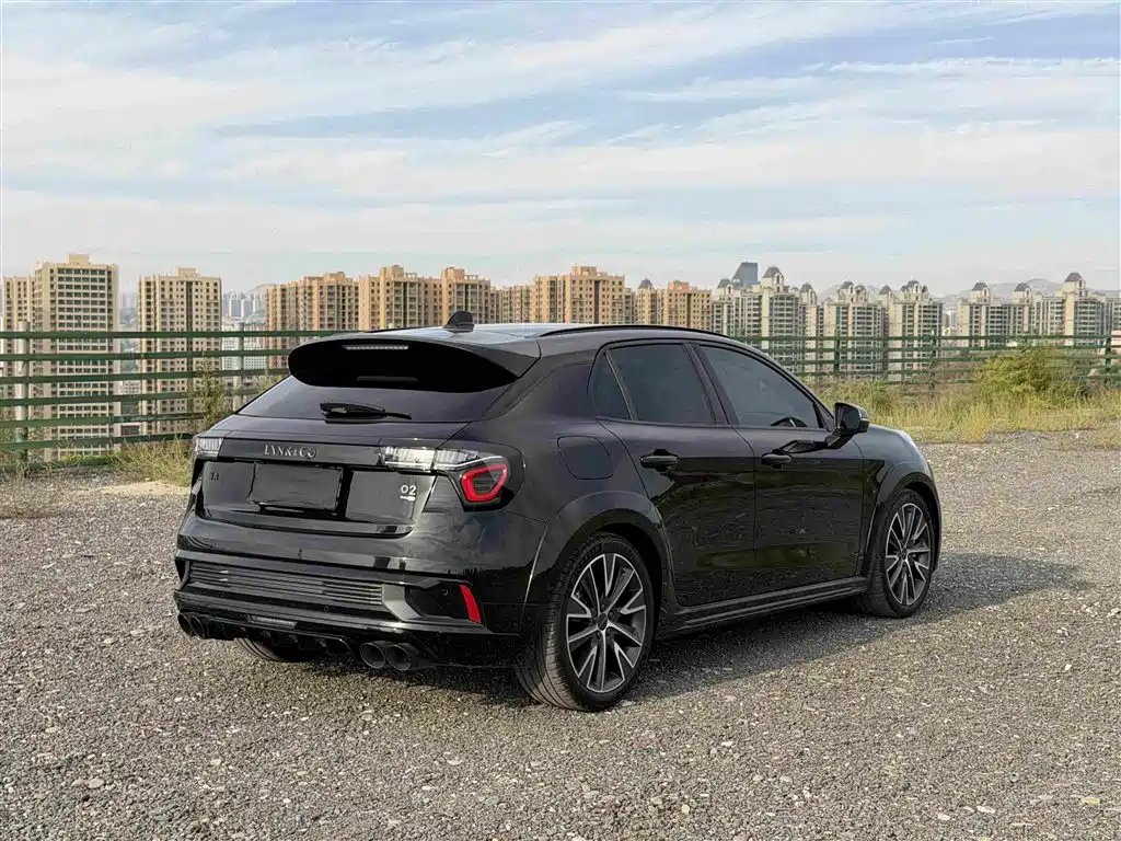 Lynk & Co 02 Hatchback — миниатюра 4
