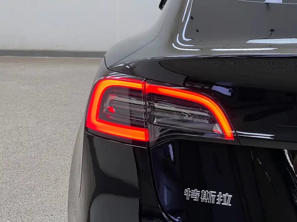 Tesla Model 3 — фотографии объявления, Фото 36