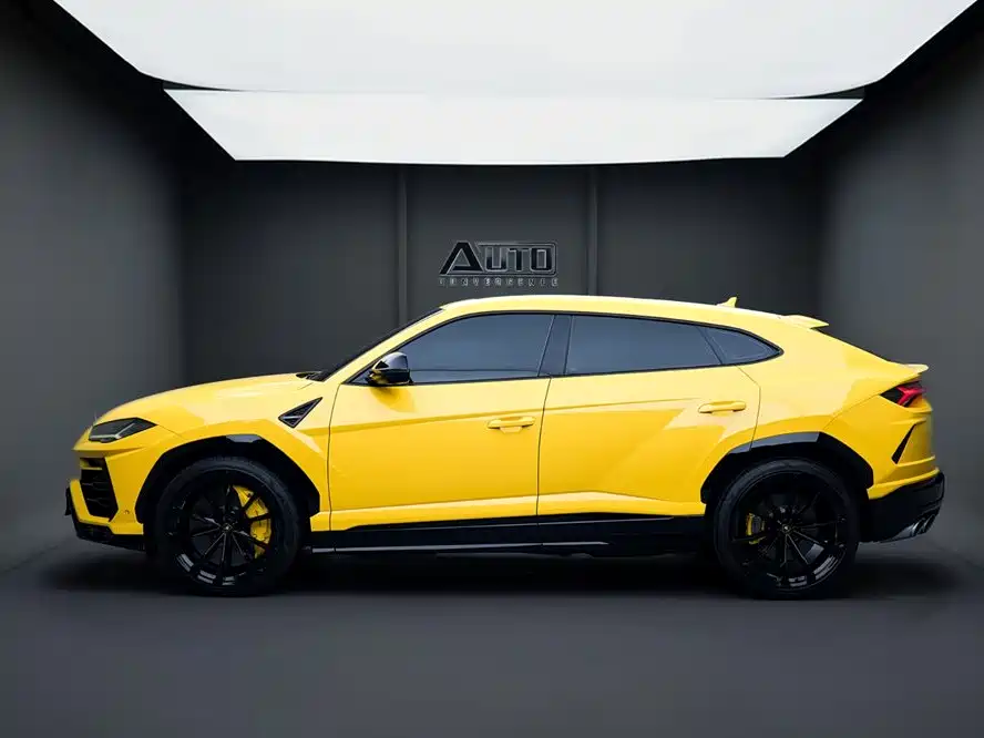 Lamborghini Urus — миниатюра 3