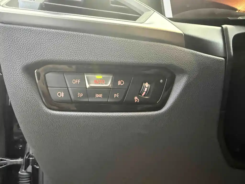 BMW 3 Series — миниатюра 10