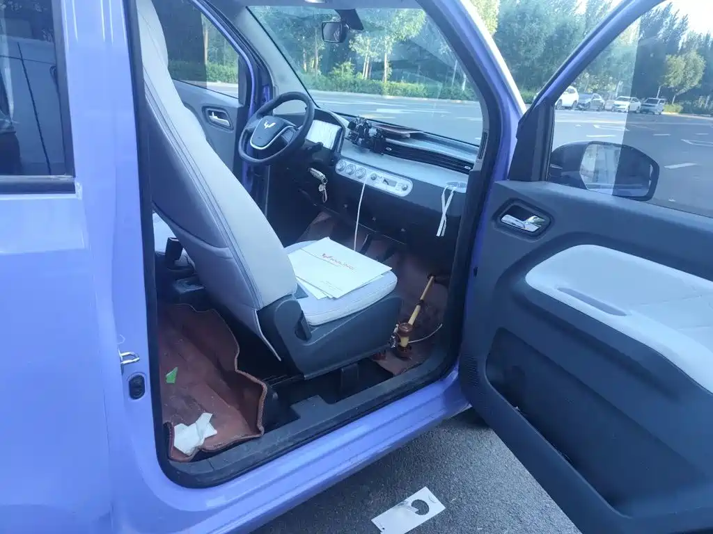 Wuling MINIEV — миниатюра 19