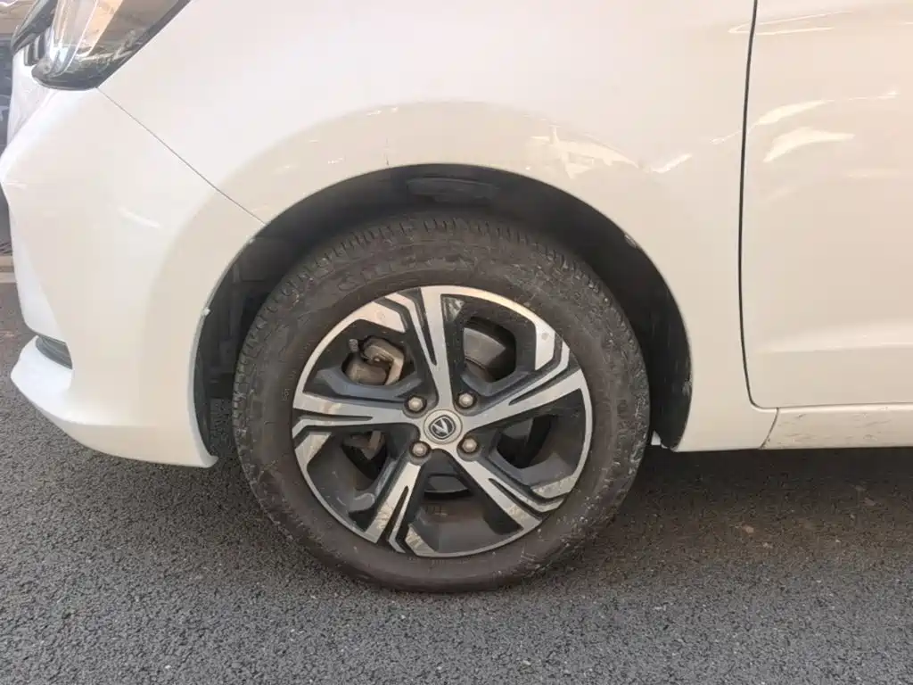 Changan Benben E-Star — миниатюра 23