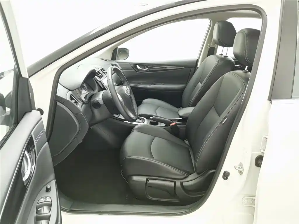 Nissan Tiida 2021 1.6L CVT