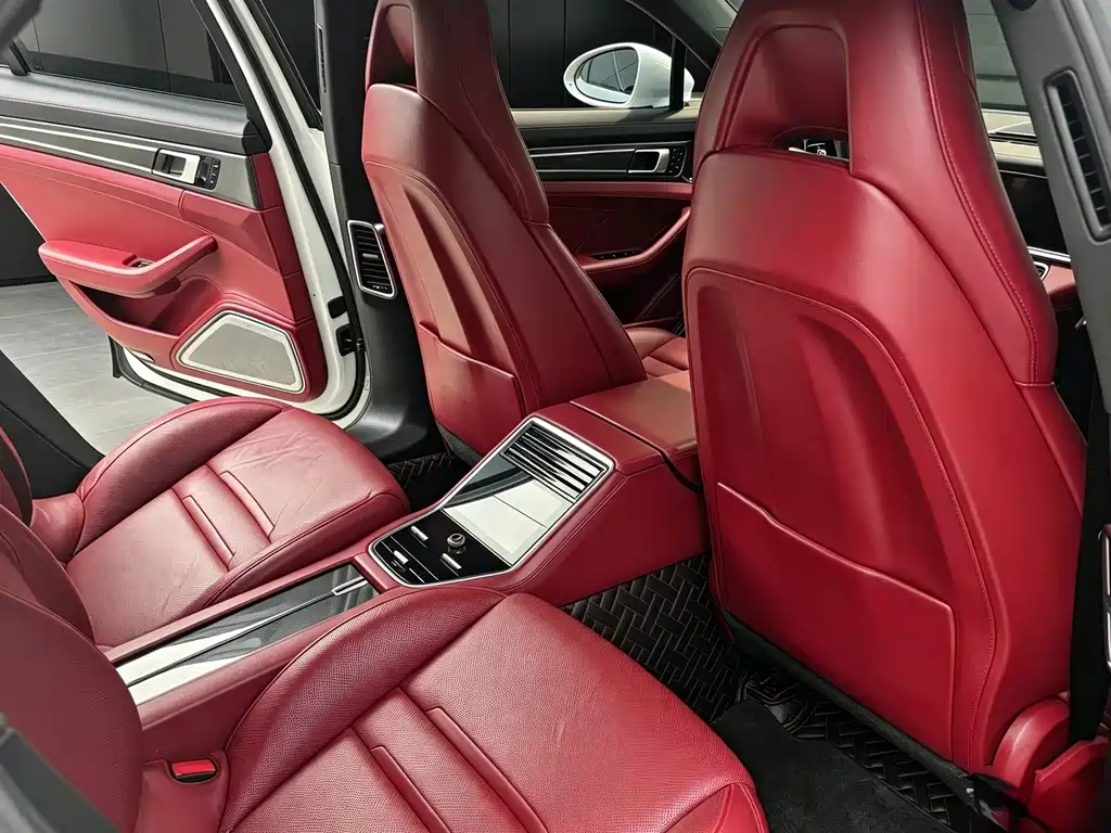 Porsche Panamera — миниатюра 5