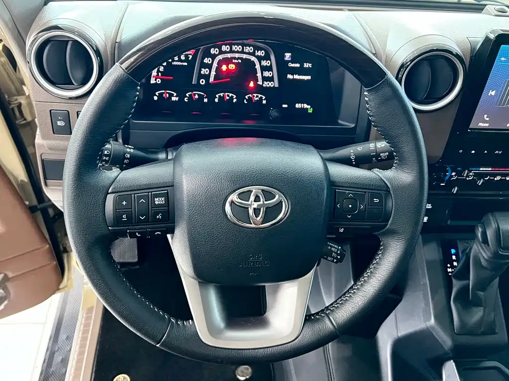 Toyota Land Cruiser — миниатюра 14