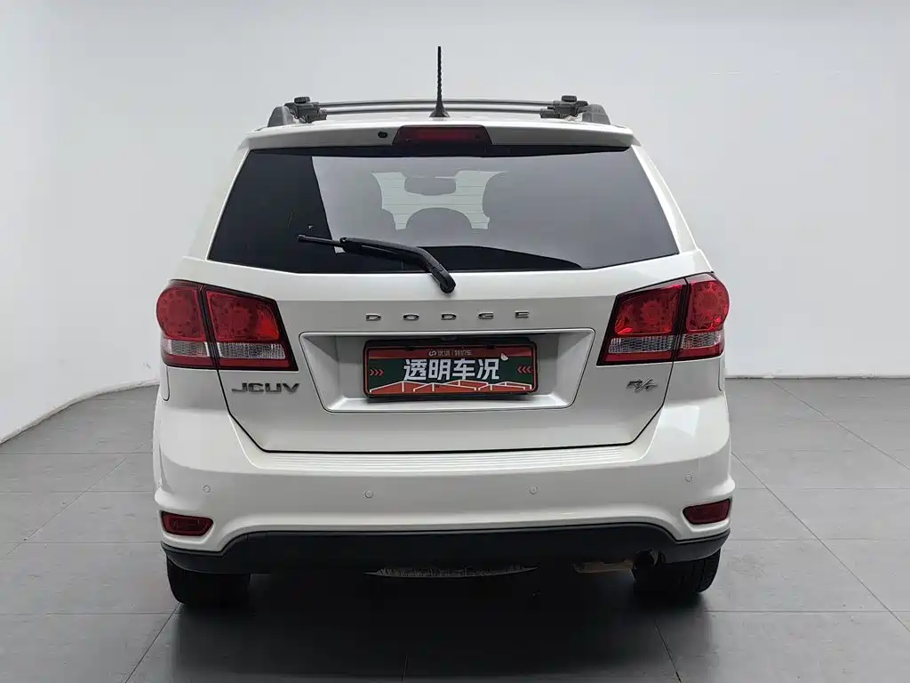 Dodge Journey — миниатюра 4