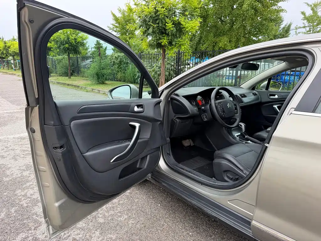Citroen C5 — миниатюра 9