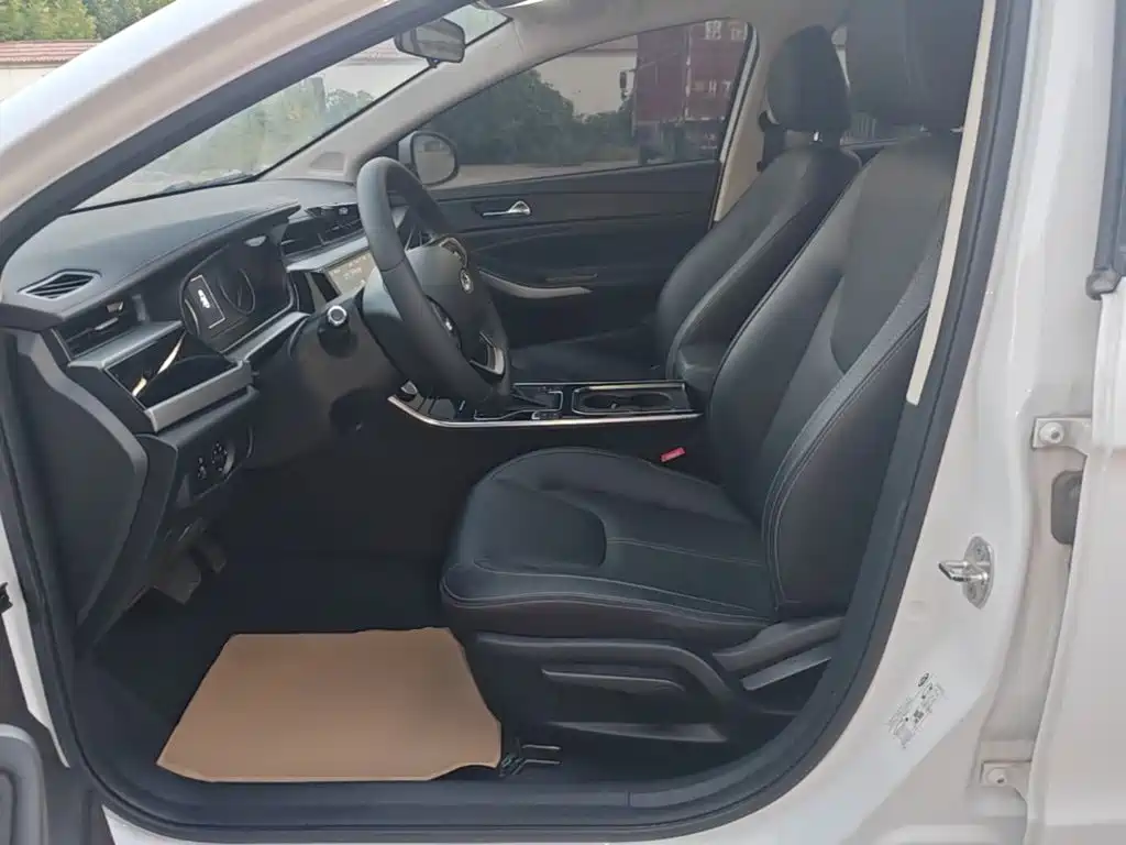 Chery Arrizo 5 — миниатюра 15