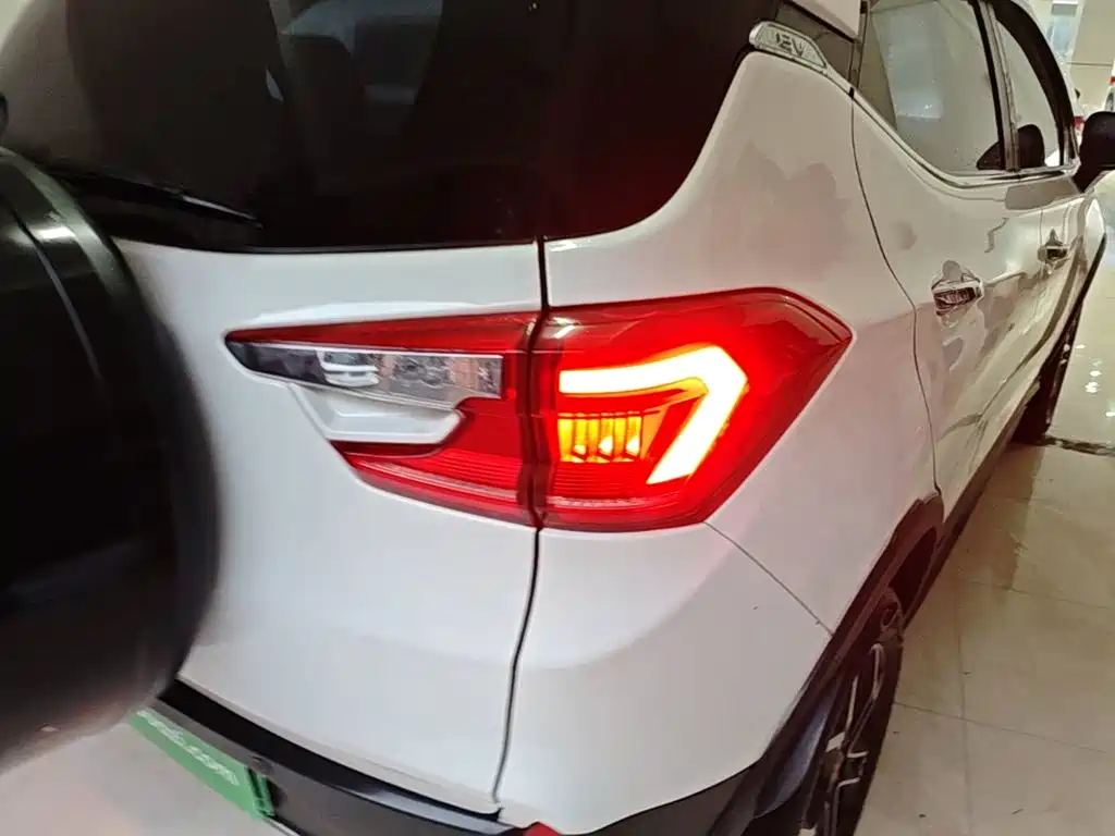 BYD Yuan Pro — миниатюра 8