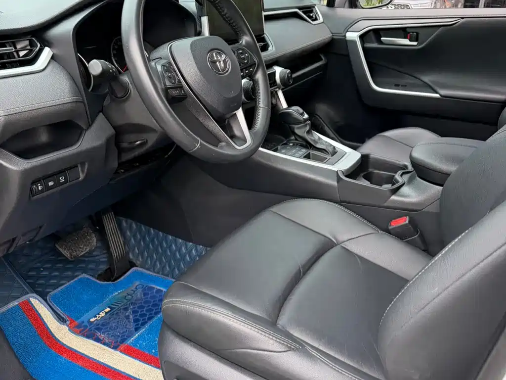 Toyota Wildlander 2021 2.0L CVT Luxury