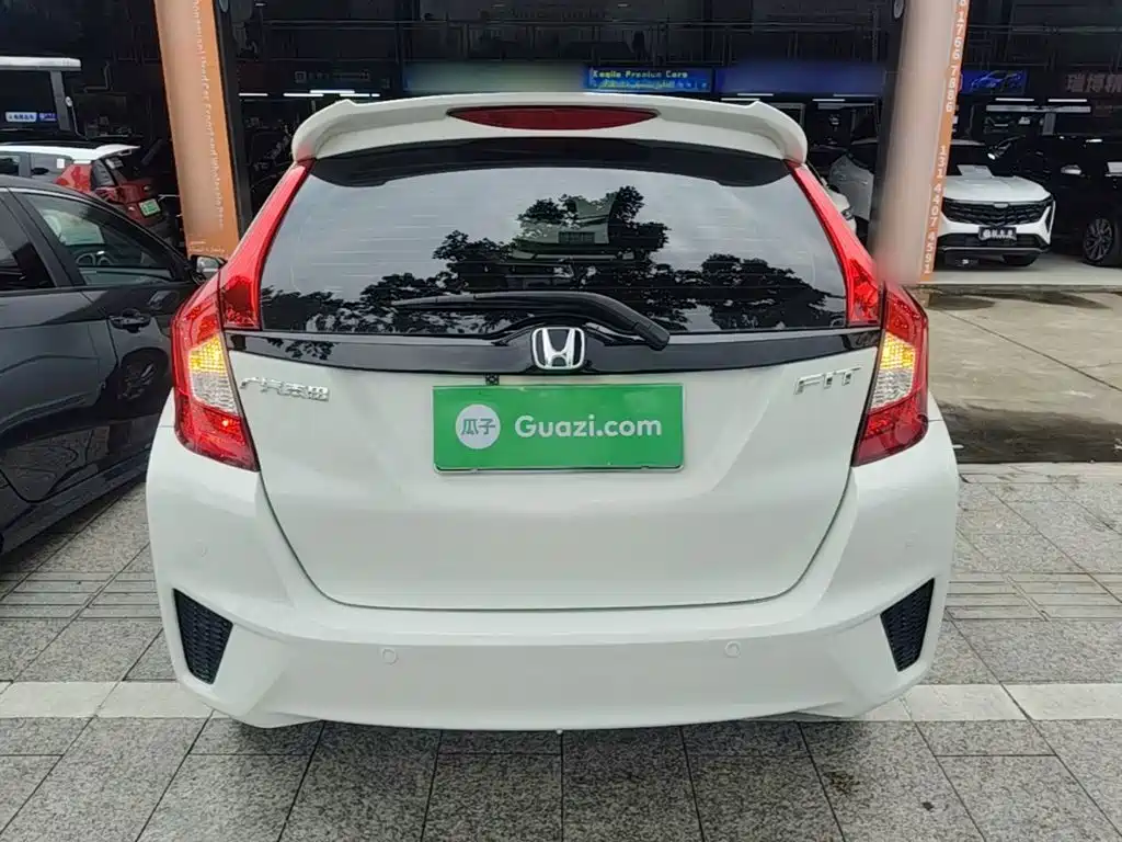 Honda Fit — миниатюра 6