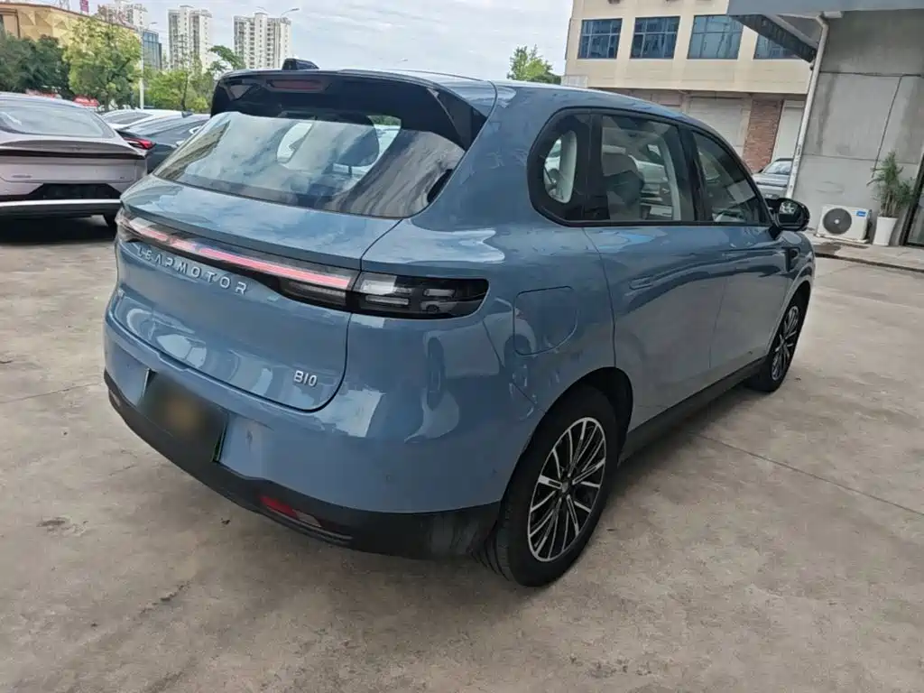 Leapmotor Leapmotor B10 — миниатюра 7