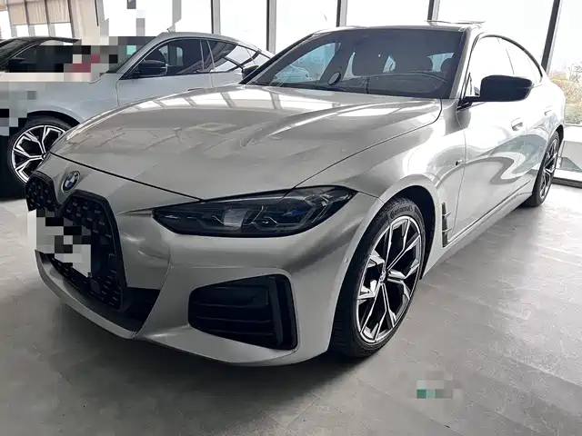 BMW 4 SERIES
