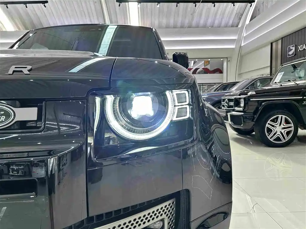 Land Rover Defender — миниатюра 34
