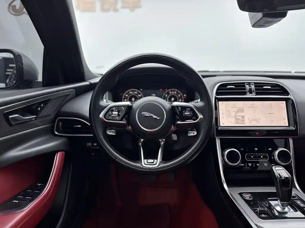 Jaguar XEL 2022 2.0T 250PS R-DYNAMIC S Sport
