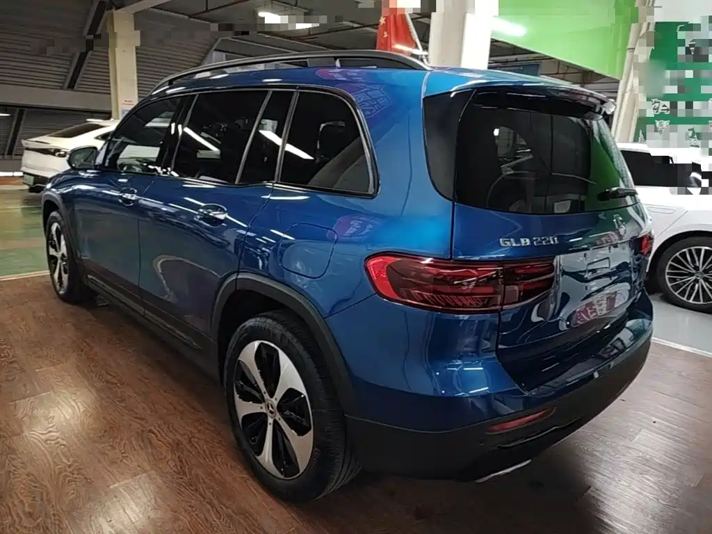 Mercedes-Benz GLB — миниатюра 5