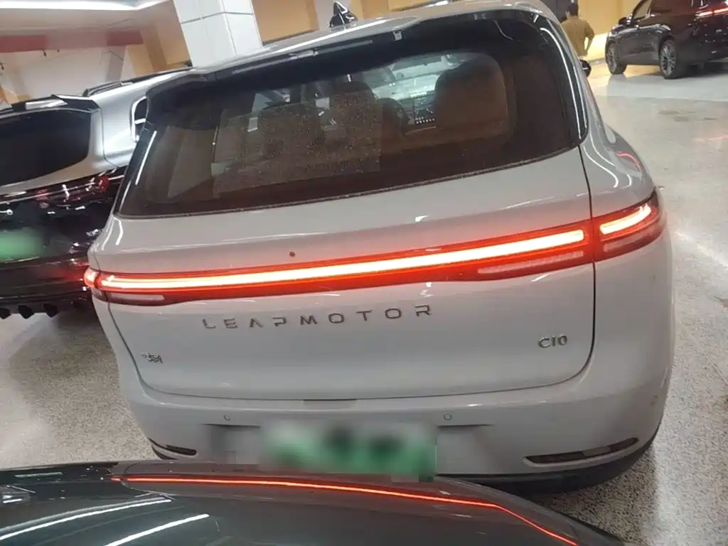 Leapmotor Leapmotor C10 — миниатюра 6