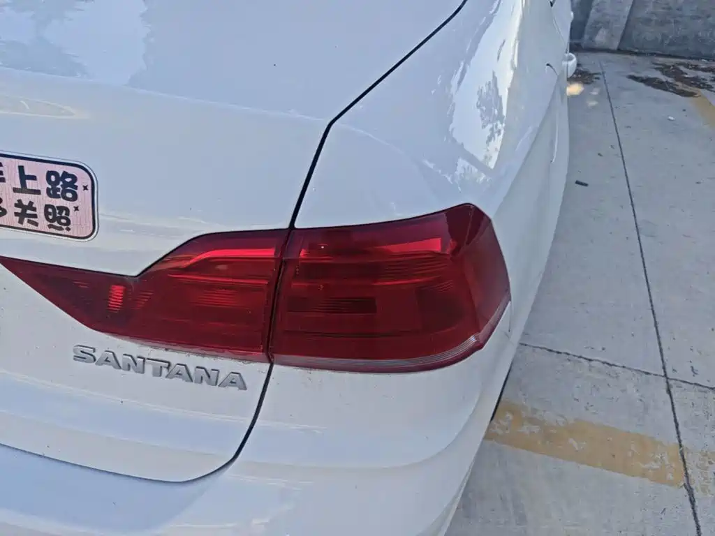 Volkswagen Santana — миниатюра 8
