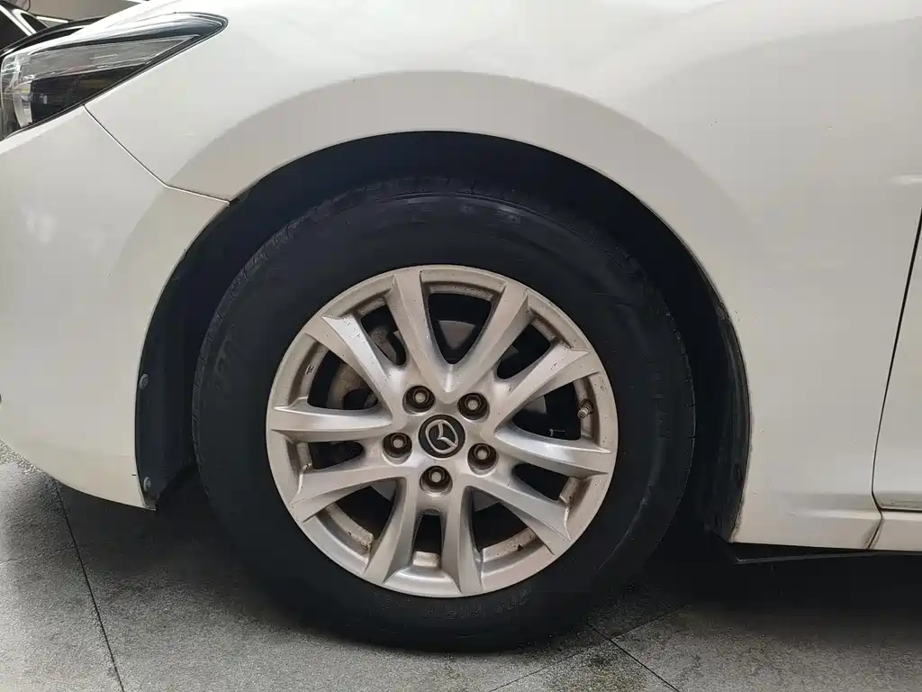 Mazda 3 Axela — миниатюра 16