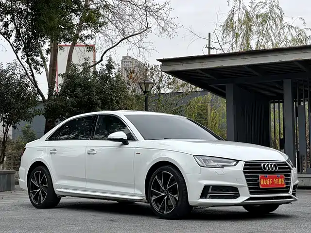 AUDI A4L