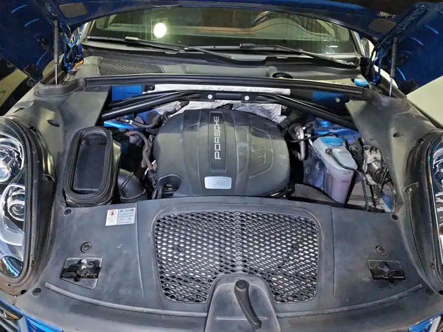 Porsche Macan — миниатюра 10