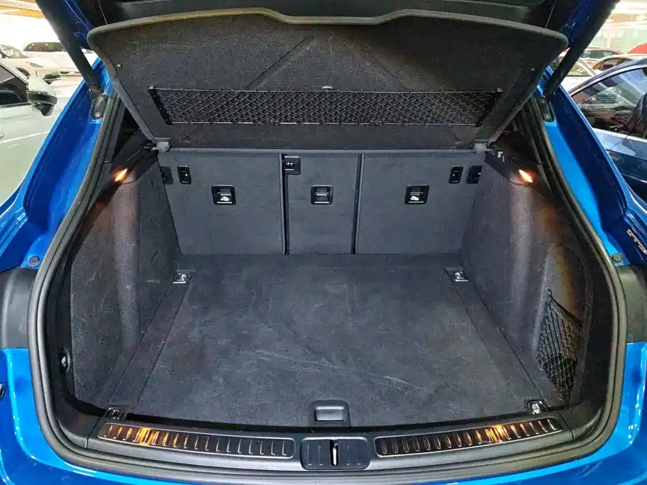 Porsche Macan — миниатюра 4