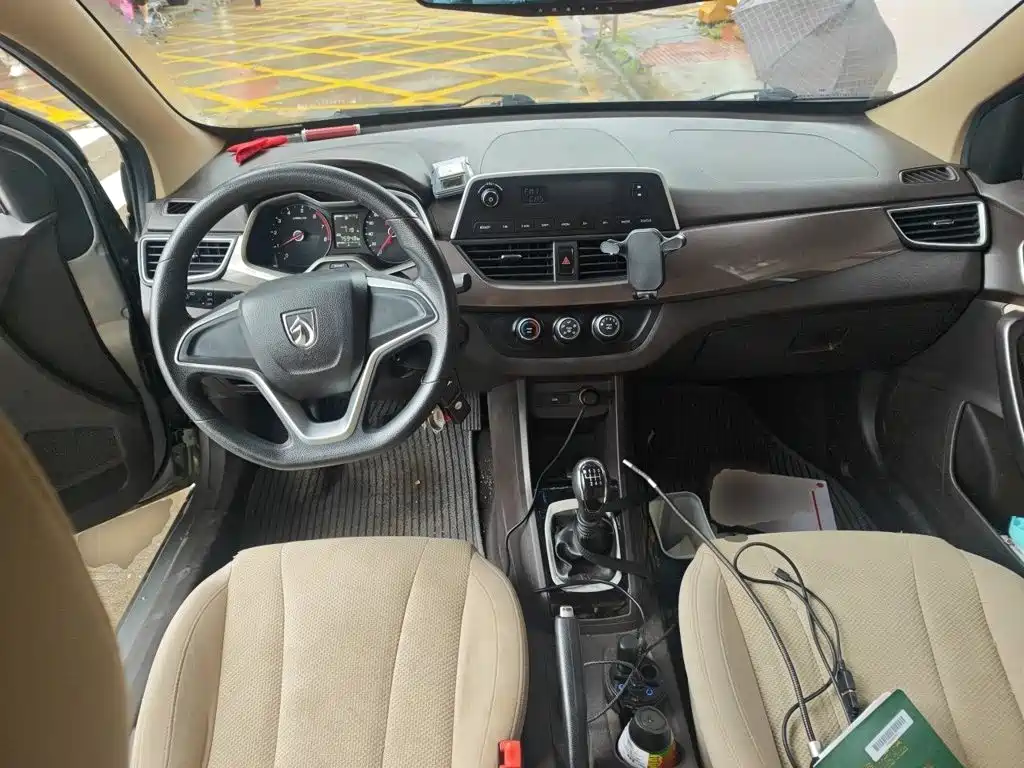 Baojun 310W — миниатюра 13