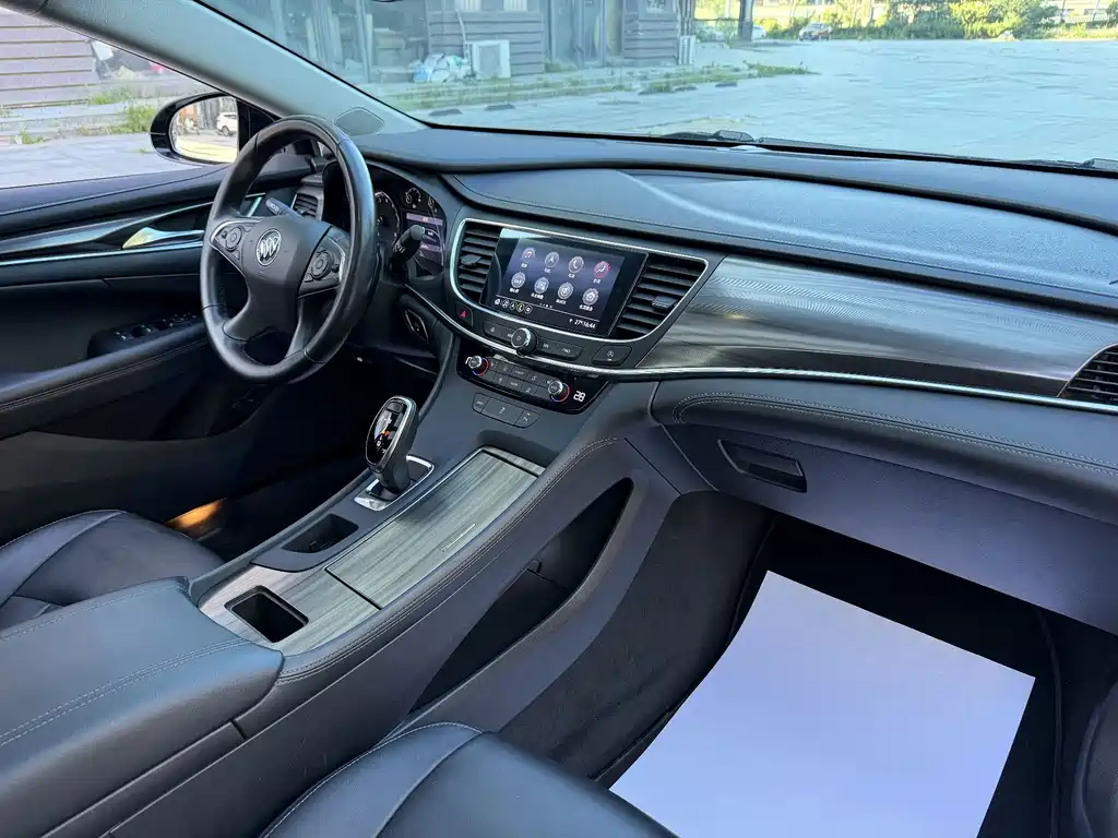 Buick LaCrosse — миниатюра 7