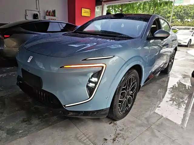 2025 Avatr 07