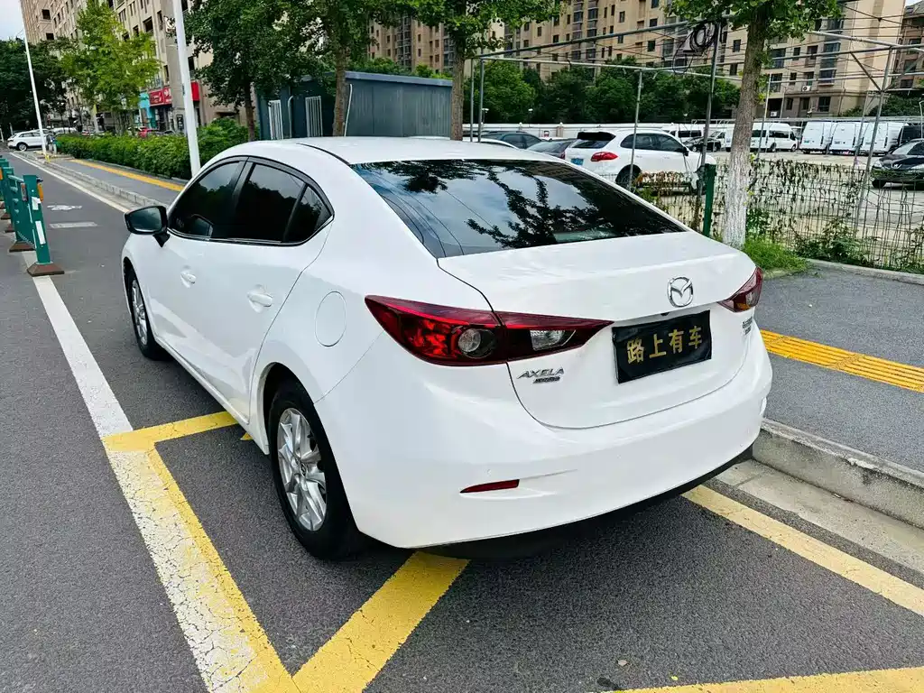 Mazda 3 Axela — миниатюра 8