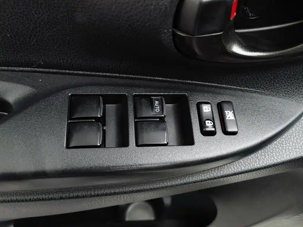 Toyota Vios FS — миниатюра 9