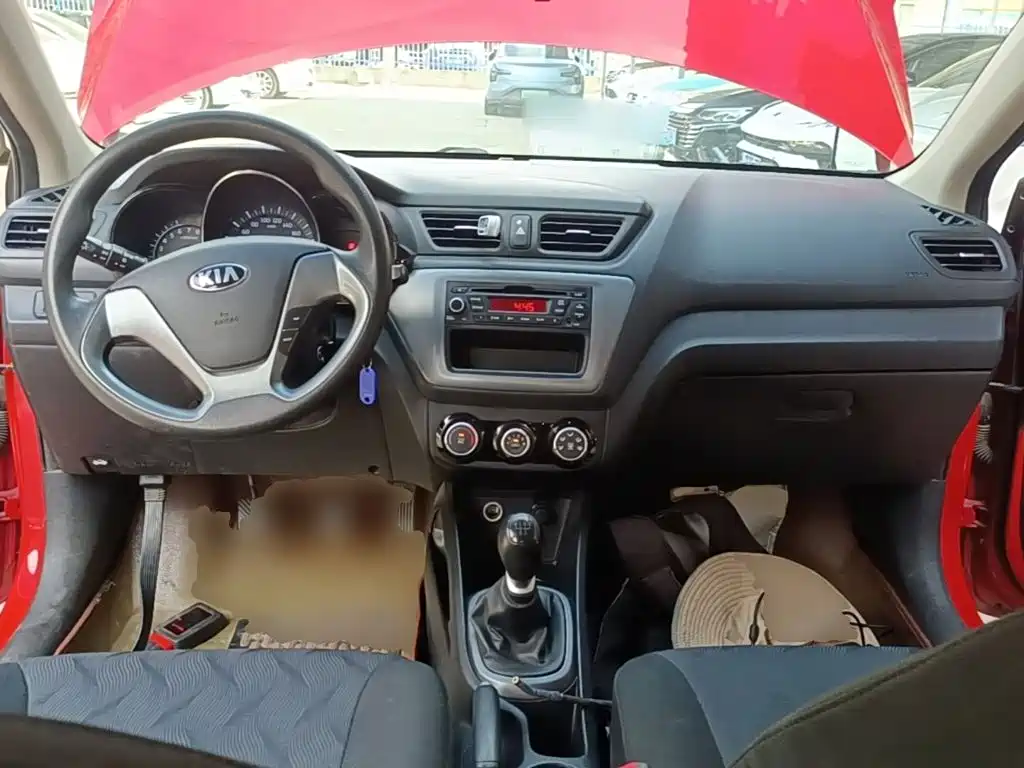 Kia K2 — миниатюра 10