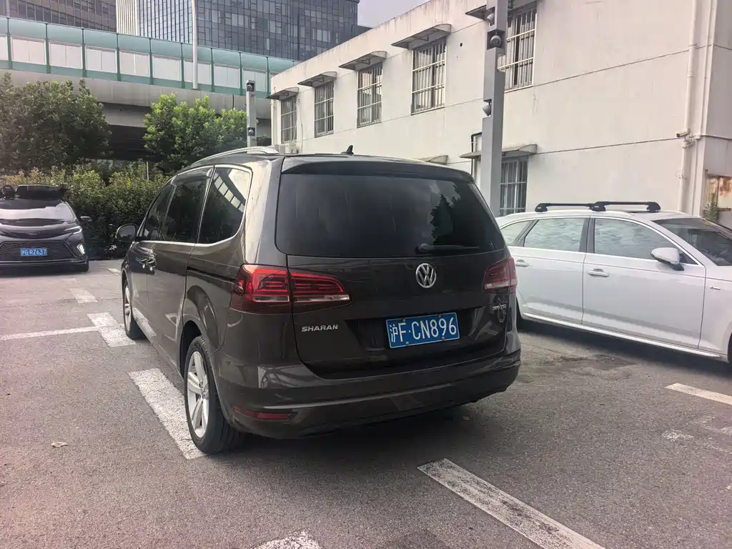 Volkswagen Sharan — миниатюра 5