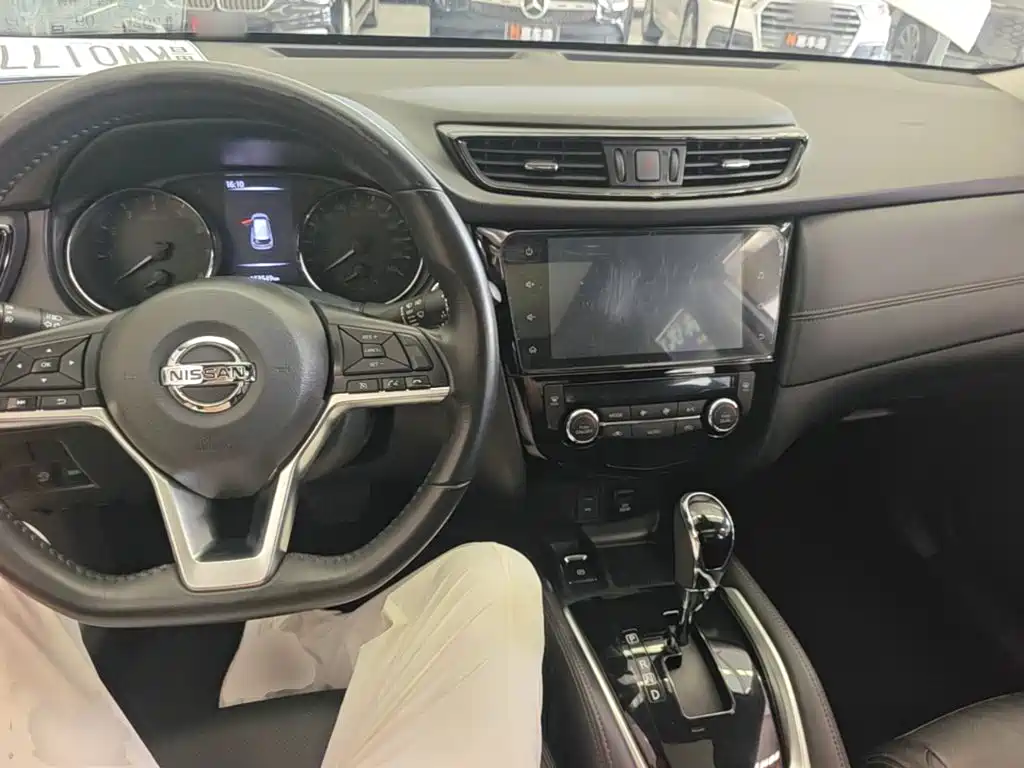 Nissan X-Trail — миниатюра 10