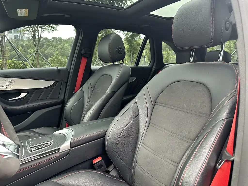 MERCEDES-BENZ GLC AMG