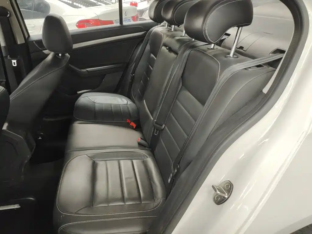Volkswagen Lavida — миниатюра 17