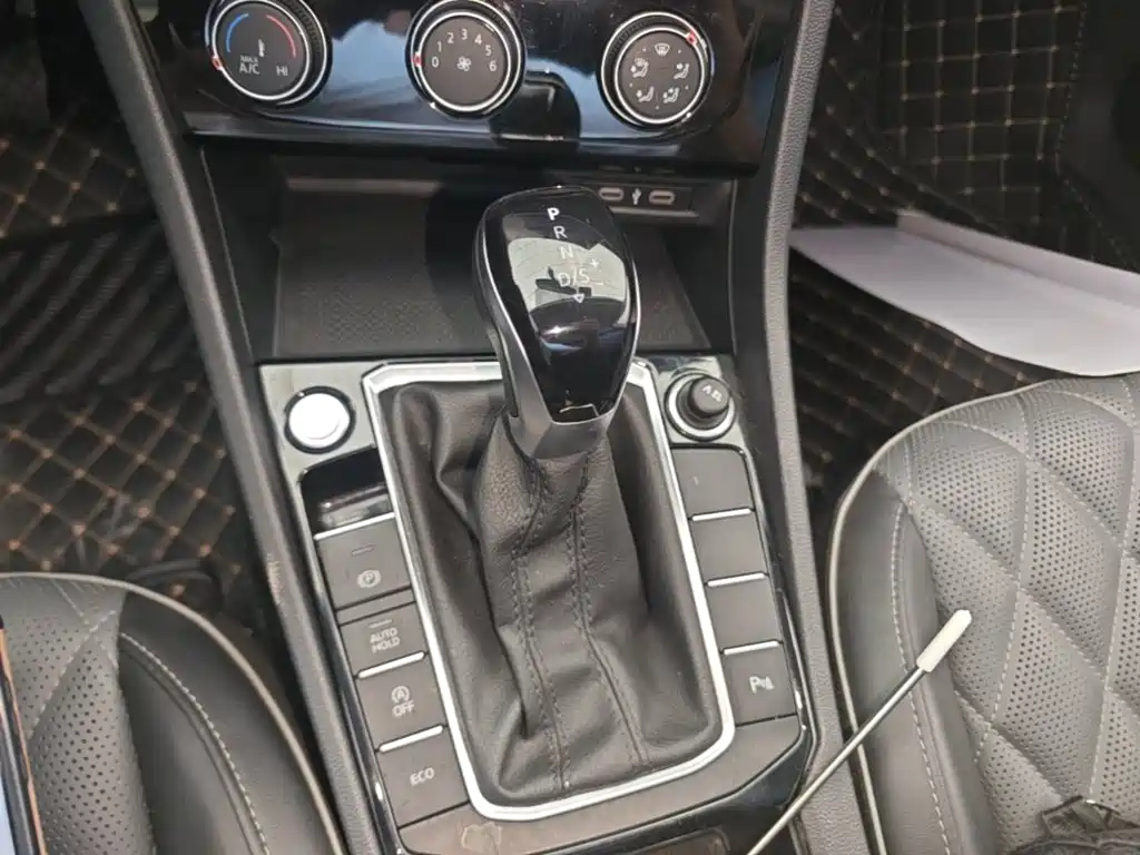 Volkswagen Sagitar — миниатюра 14