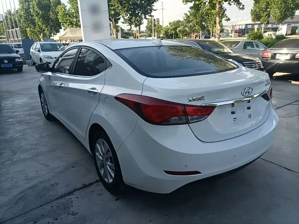 Hyundai Elantra Langdong — миниатюра 5