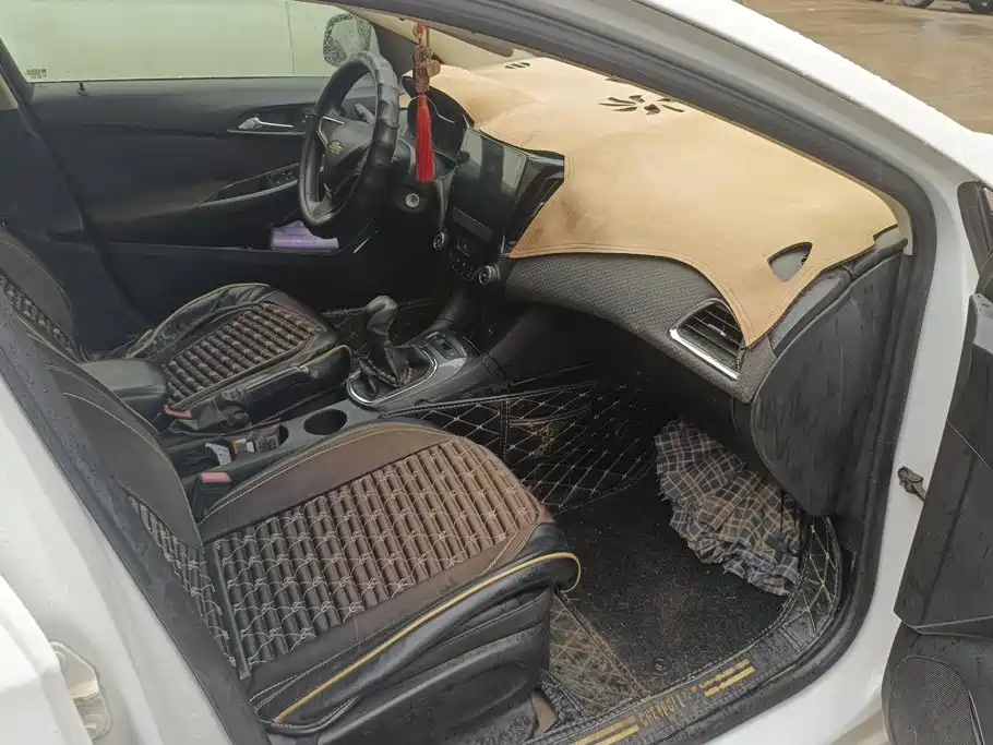 Chevrolet Cruze — миниатюра 8