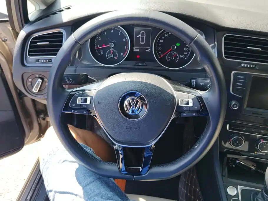 Volkswagen Golf — миниатюра 15