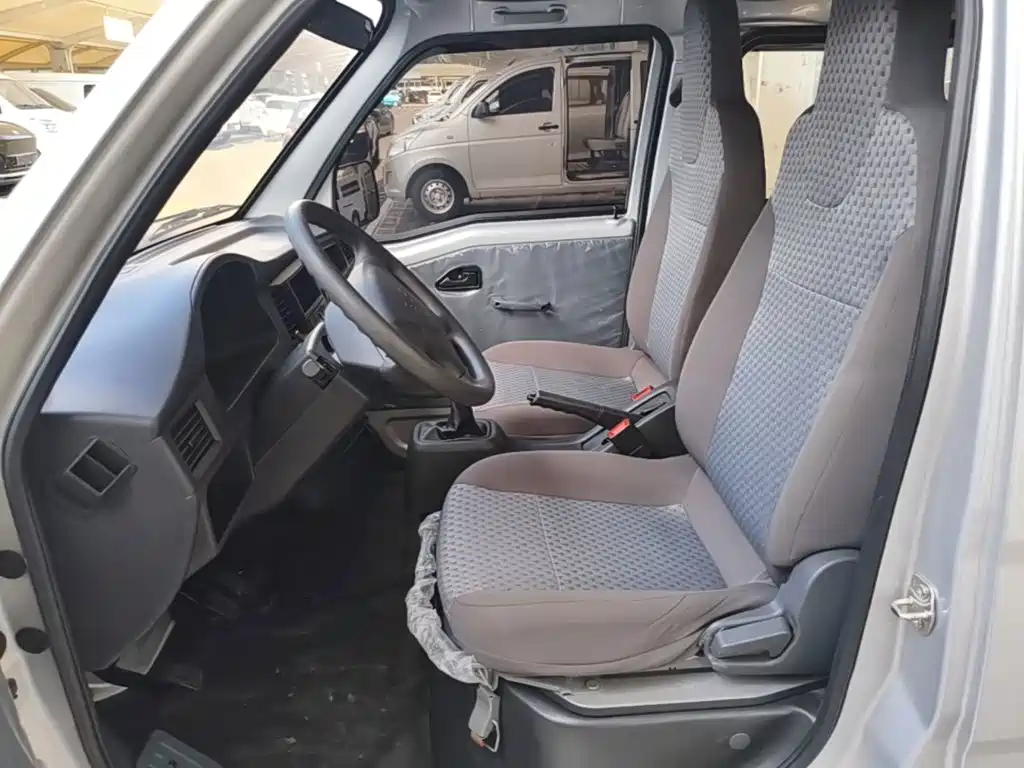 Wuling Zhiguang — миниатюра 15