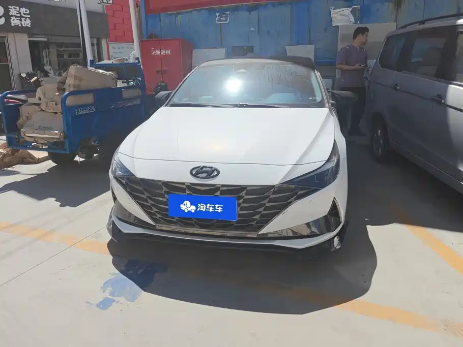 Hyundai Elantra — миниатюра 2