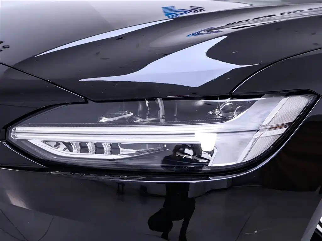 Volvo S90 2022 B5 Luxury