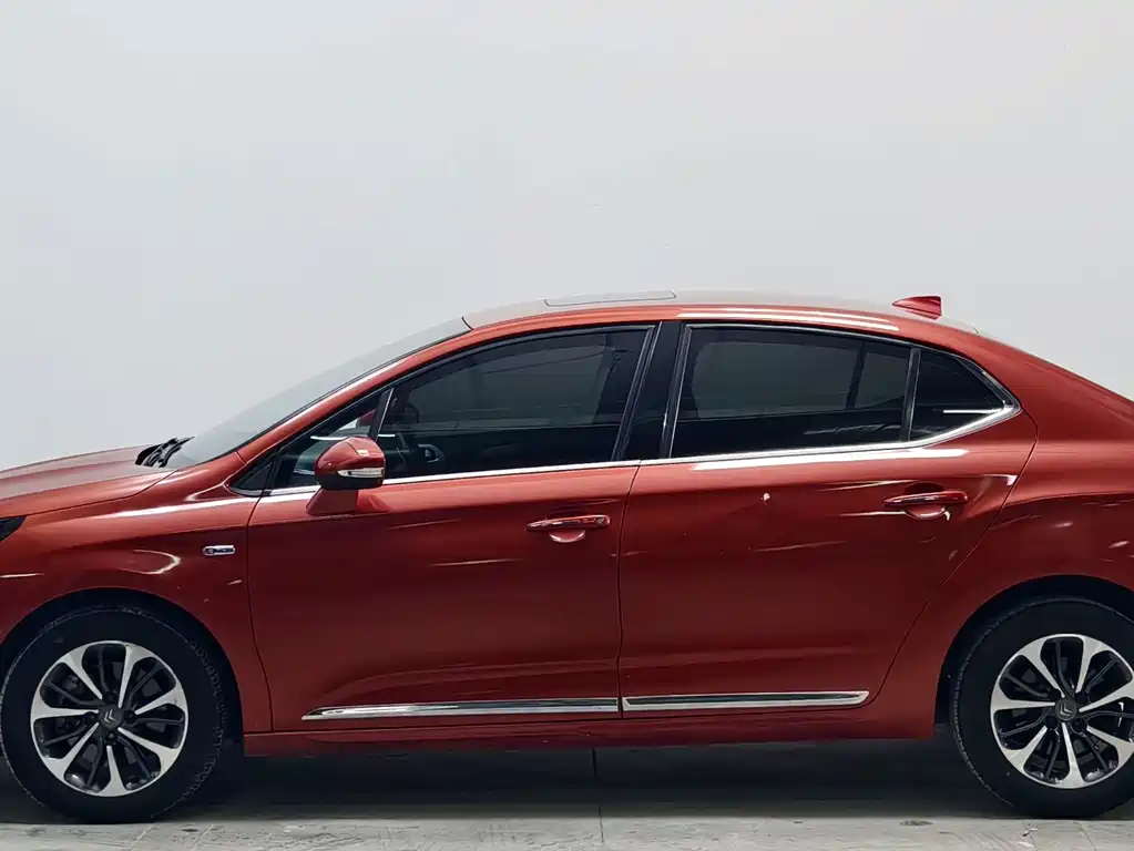 Citroen C4L — миниатюра 7