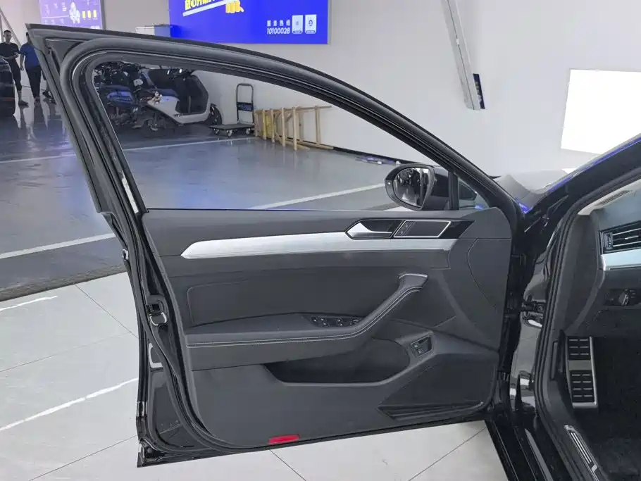 Volkswagen 迈腾 PHEV — миниатюра 7