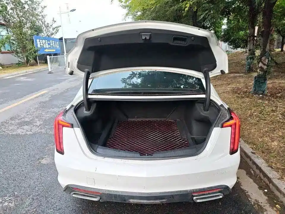 Cadillac CT5 — миниатюра 7